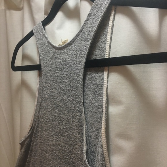 ARITZIA TANK TOP - Picture 5 of 5